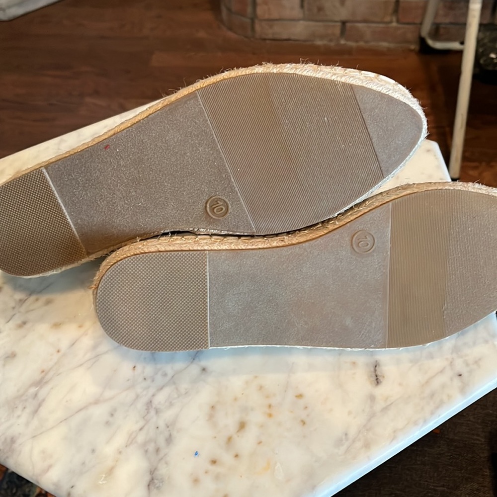 ❤️A new day ☀️ Maggie Memory Foam Cream Slip on Shoes Size 7.5 - Picture 4 of 4